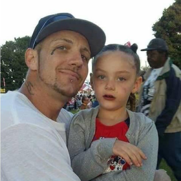 Meet your Posher, Josh - Picture 2 of 4